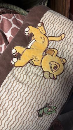 Crib set