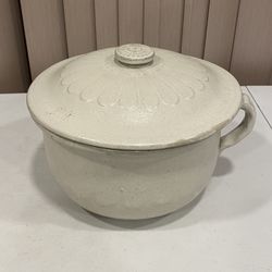 Vintage Ceramic Chamber Pot with Lid - Great Decorative Antique