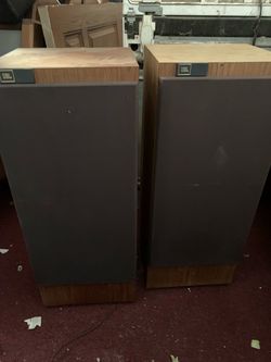 Vintage jbl speaker towers