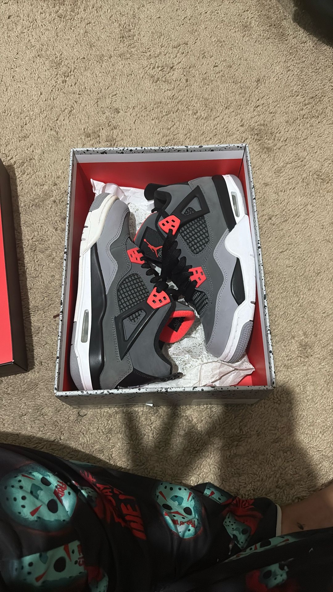 Infared 4s: Jordans