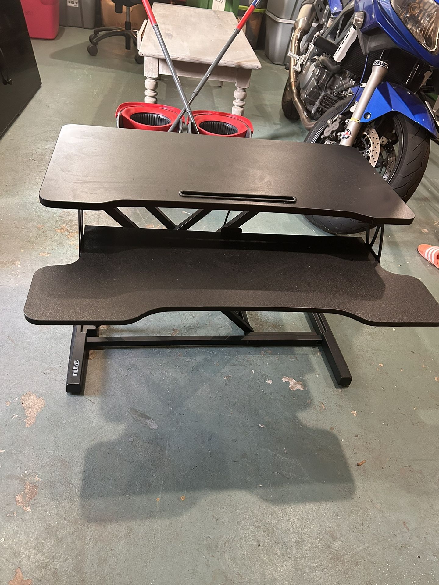 FITUEYES Height Adjustable Standing Desk 32” Wide Sit to Stand Converter Stand Up Desk Tabletop Workstation for Dual Monitor Riser