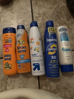 Protector Solar De diferentes Cada Uno $4 Dólares 