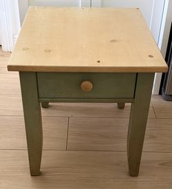 Broyhill End Table