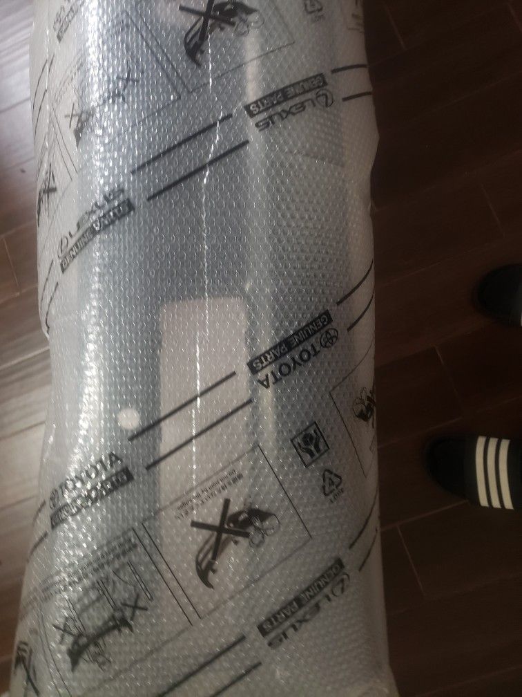 Lexus Front Clip With Fog Light Covers