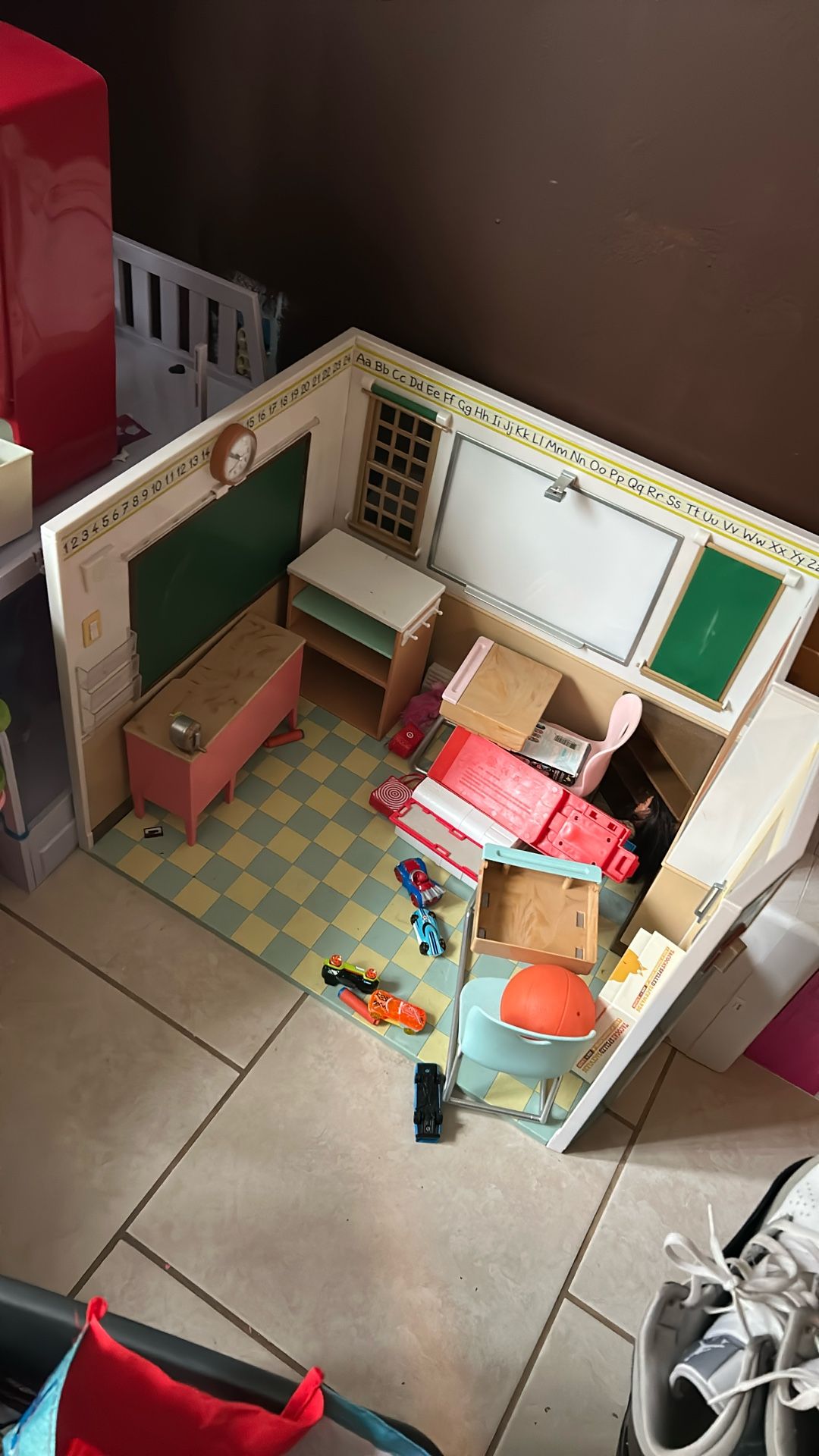 Toy Classroom