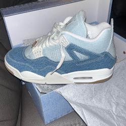 Jordan’s 4 Retro Tex