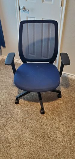 Kids desk chair
