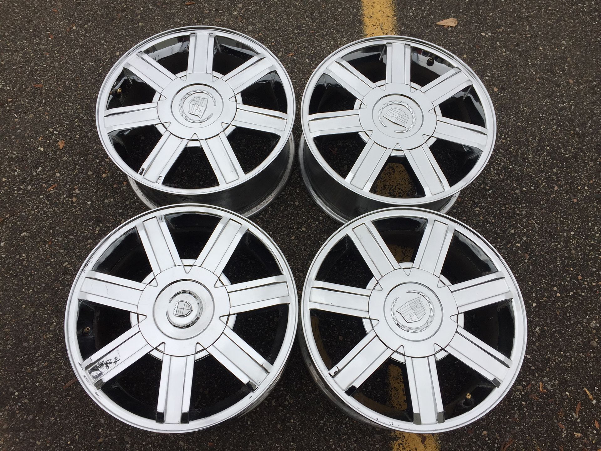 18" CADILLAC ESCALADE CHEVY TAHOE SUBURBAN SILVERADO AVALANCHE GMC YUKON SIERRA WHEELS SET OF 4