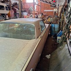 63' Ford Thunderbird