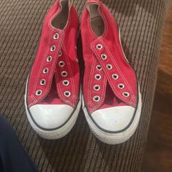 Women’s Red Converse Size 8