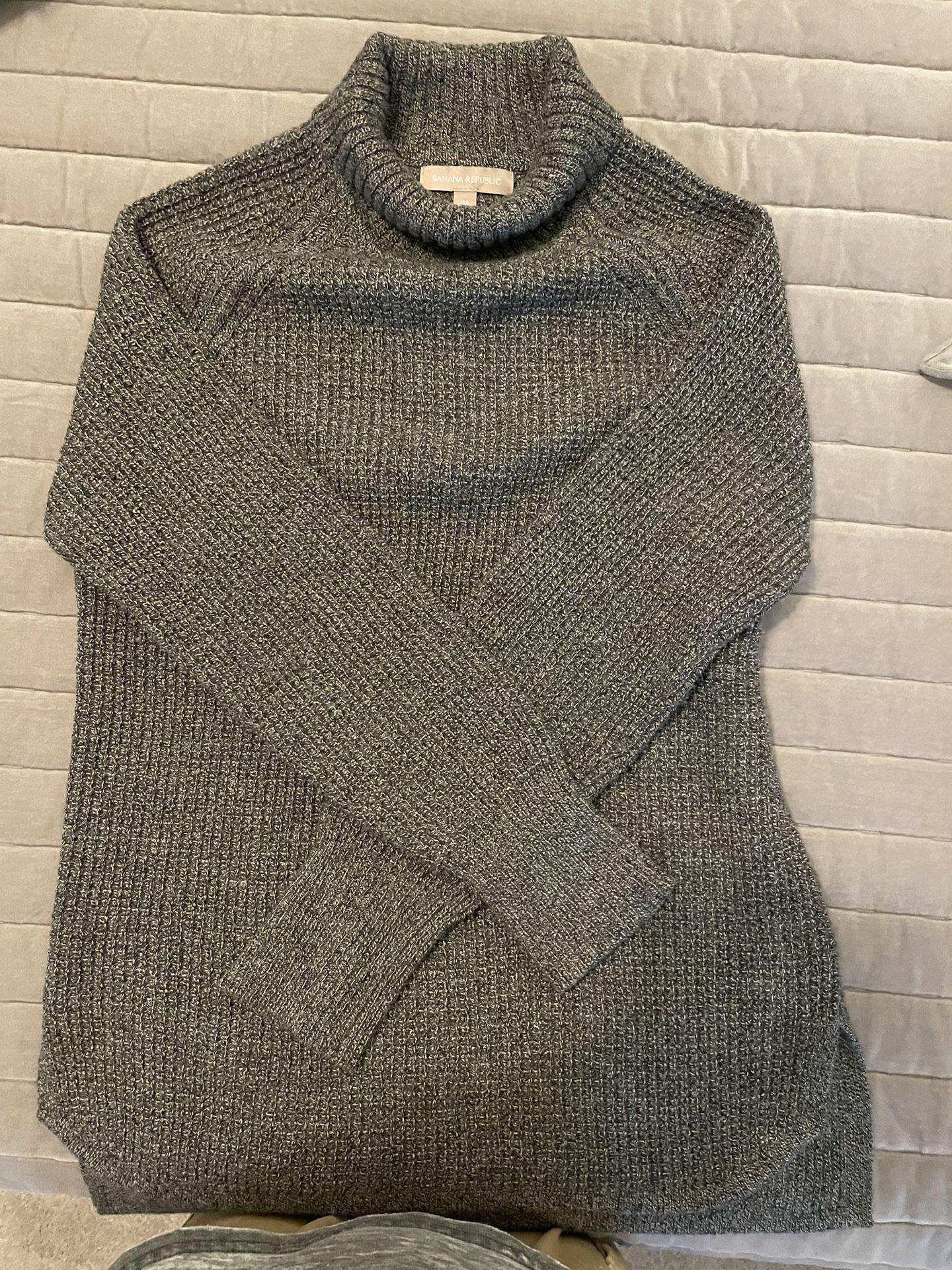 Banana Republic Sweater
