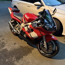 2002 Yamaha R6