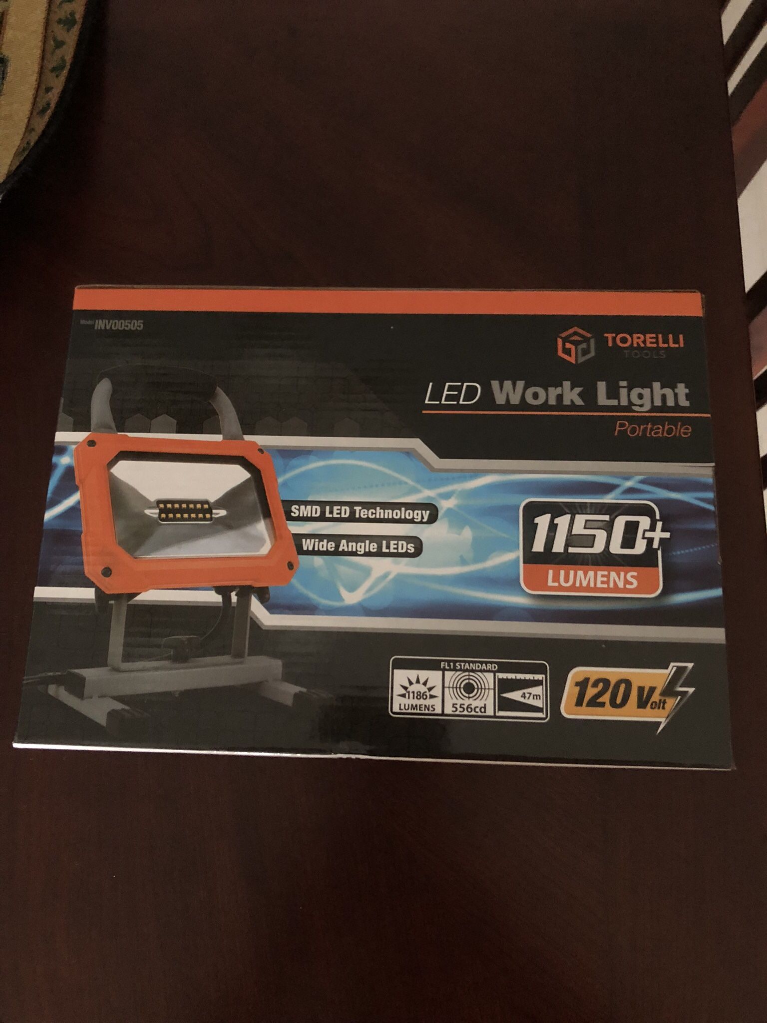 LED PORTABLE WORK LIGHT 120 Volt $40 MAKE AN OFFER