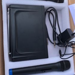 New Performance Professional Two Channel Wireless Microphone System