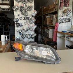 2012 To 2013 Honda Civic Headlight Passenger Side Assembly #925 FE303