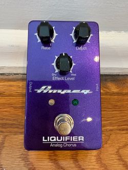 Ampeg Liquifier Analog Bass Chorus Pedal
