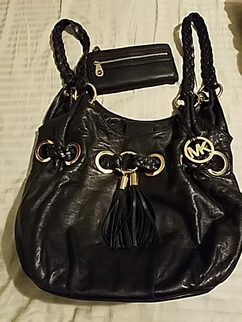 Michael kors purse and wallet