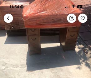 Vintage sowing desk