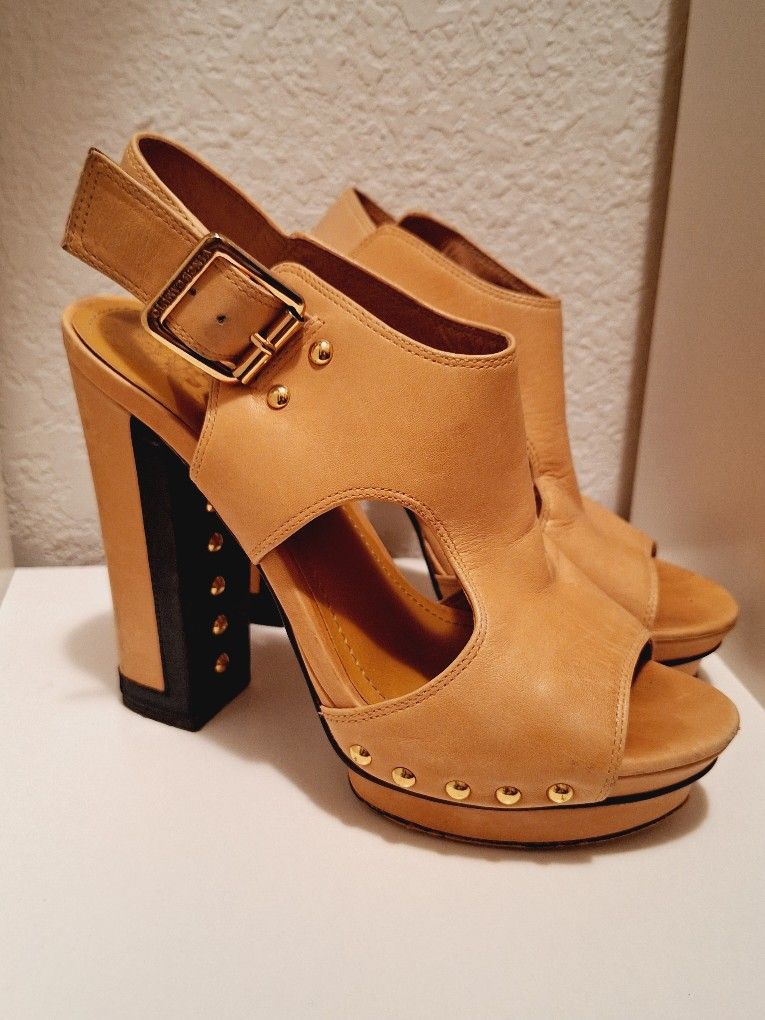 VINCE CAMUTO PLATFORM SHOES