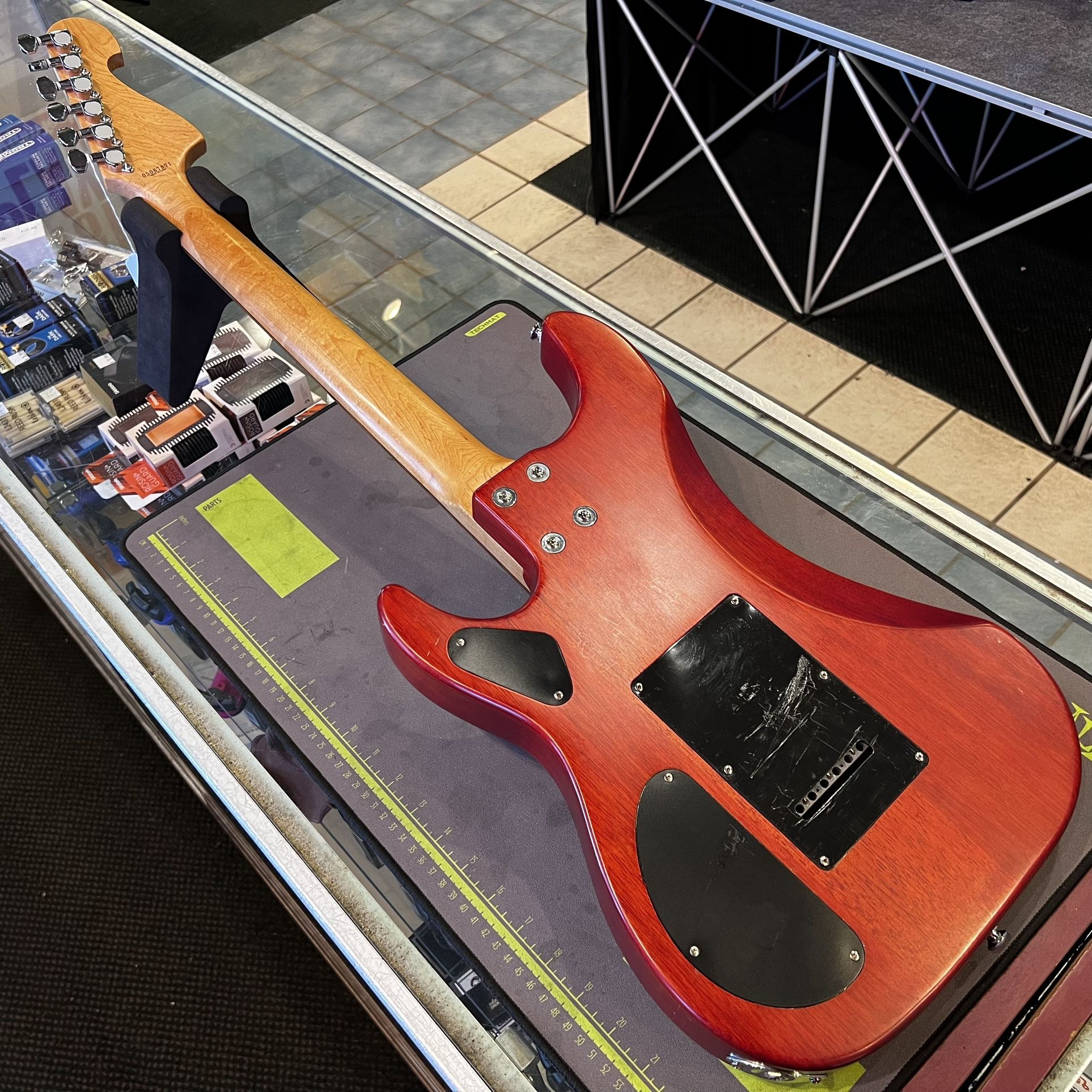 レアカラー！ Nuno Bettencourt Washburn N1 First guitar I ever had : r/guitarporn