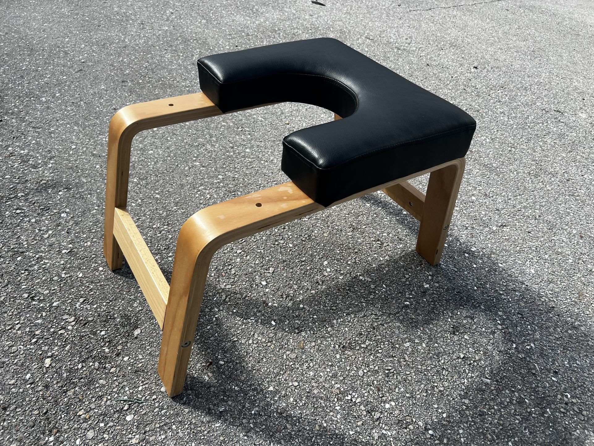 FeetUp Trainer Yoga Headstand Inversion Bench! Excellent condition! 25x15x16in