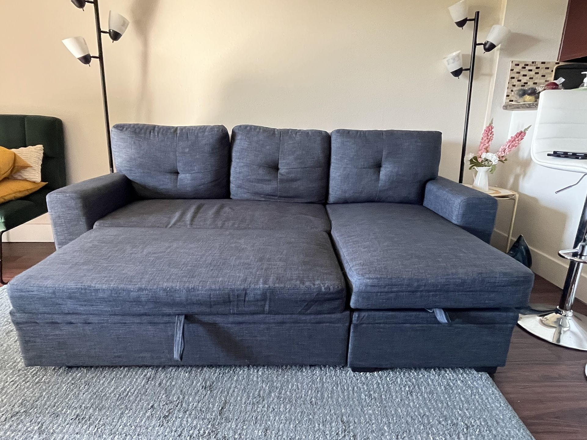 Freetown 88.5" Wide Reversible Sleeper Sofa & Chaise