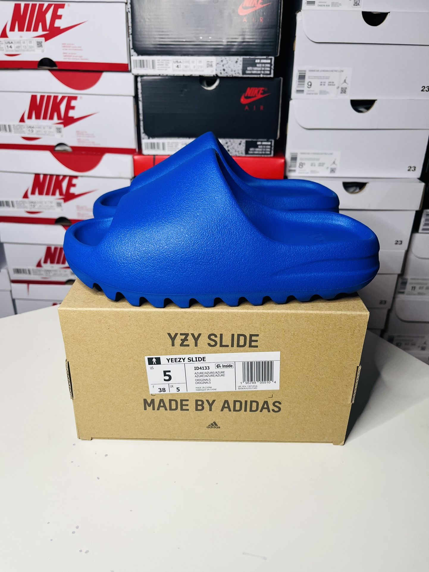 ADIDAS YEEZY SLIDE (Azure) [5 Men’s /6.5 Women’s]