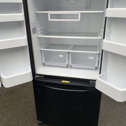 Samsung Glossy Black Frenchdoor Refrigerator 