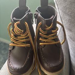 Toddler Size 5 Greyson Boots 