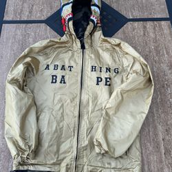 Men’s Medium Golden BAPE Shark Reversible Jacket 