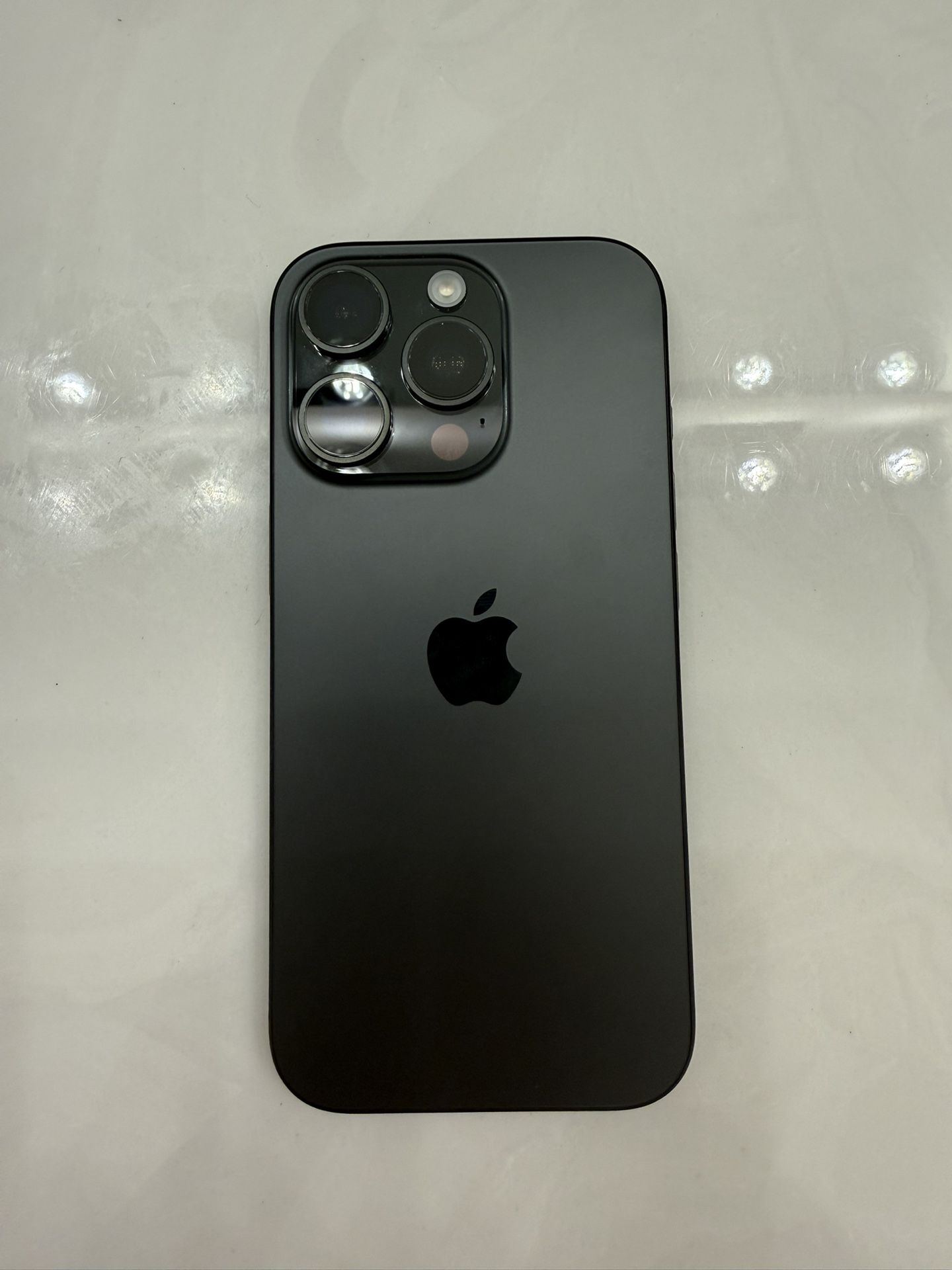 iPhone 16 Pro - Space Black