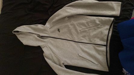 nike tech fleeced hoodie