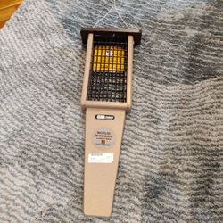 Birds Choice Suit Bird feeder New 