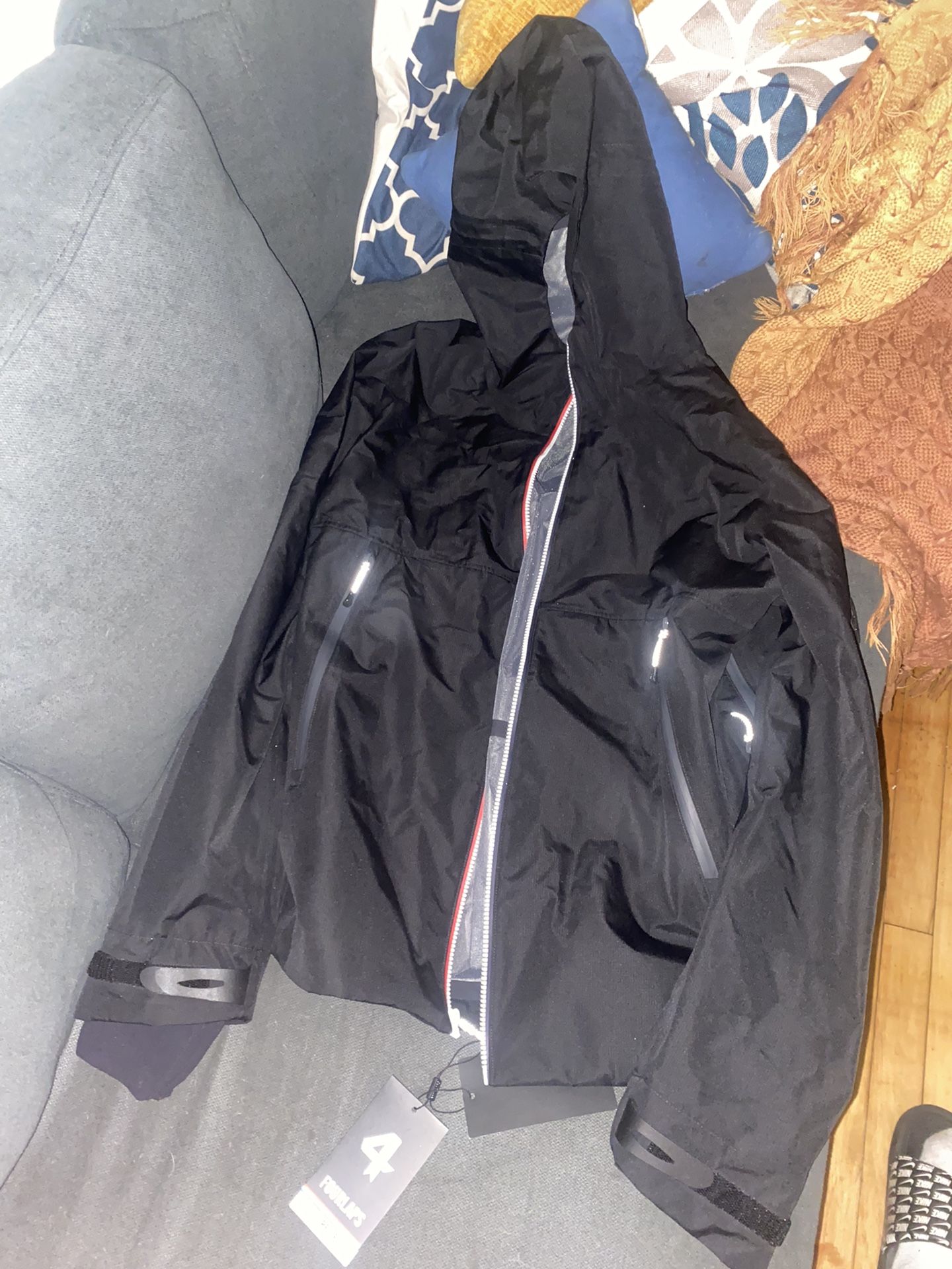 defender shell jacket black