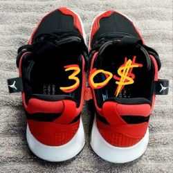 25$ Jordan MA2 Bred Low Size 7 Womans Clean 