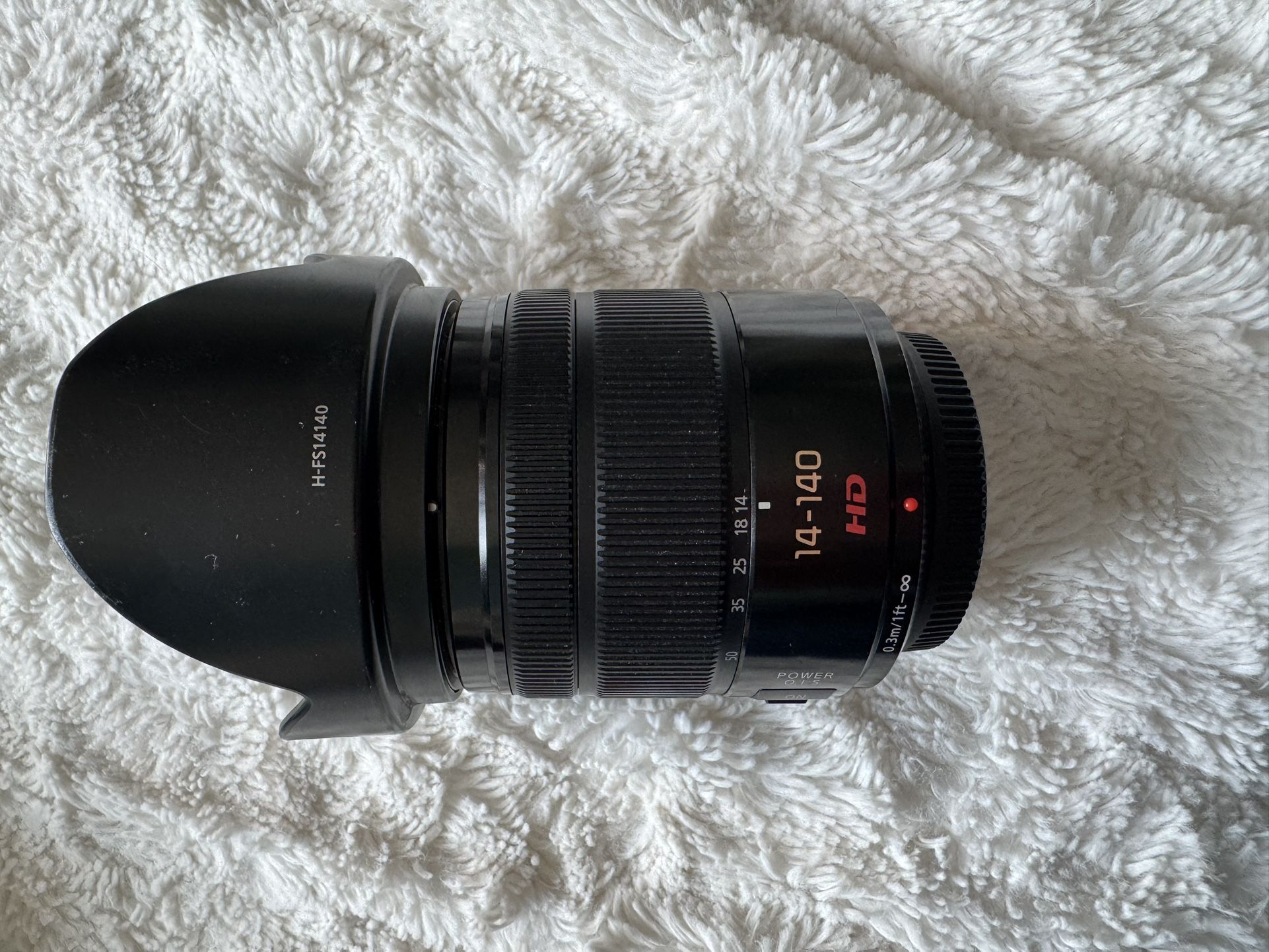 Near Mint Panasonic Lumix G VARIO 14-140mm H-FS14140 for Micro Four Thirds 213