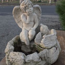 Vintage 18" Cherub Angel Concrete Garden Fountain Planter Weathered (needs pump)