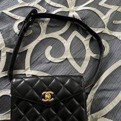 Chanel Leather Black Belt Bag Fanny Pack for Sale in Queens, NY - OfferUp