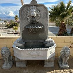 New Fountain With 2 Lions Made Out Of Cement 