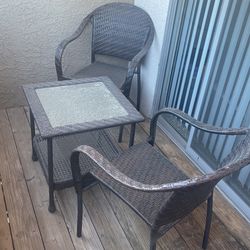 Porch Set (with Both Chairs)