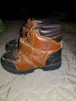 Toddler polo boots