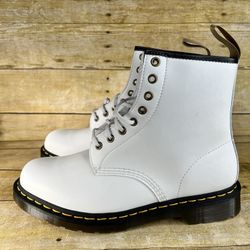 Doc Martens Airwair Boots Men's SZ 10 White