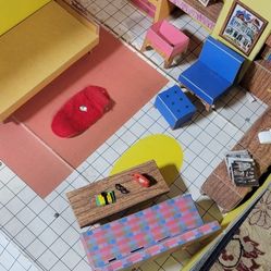 Barbie Dream House 1962 $135