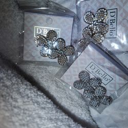 Earings