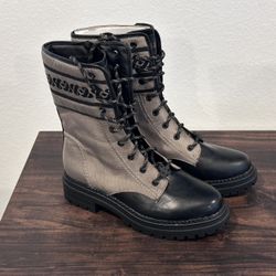 9 Women’s Sam & Libby Boots 
