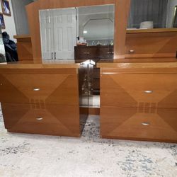 Italian wooden Dresser with mirror and 2 night stands