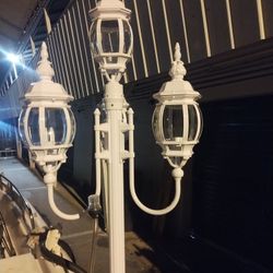 Beautiful Lamp Pole 