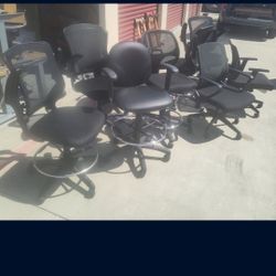 30x Assorted Black Office Chairs And Stools 