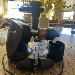 Ninja Cold Press Juicer