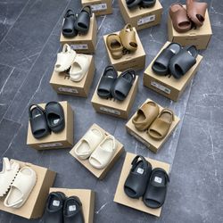 Adidas Yeezy Slides - All Kids Sizes